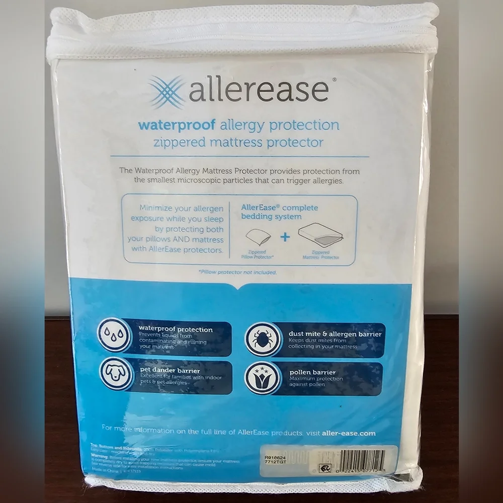 NEW ALLEREASE Full Size Zippered Mattress Protector - White